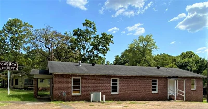 Shawnee Church of Christ in Nacogdoches, TX