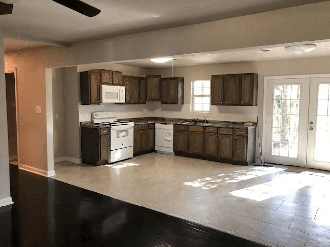 Boss Contracting in Groves, TX