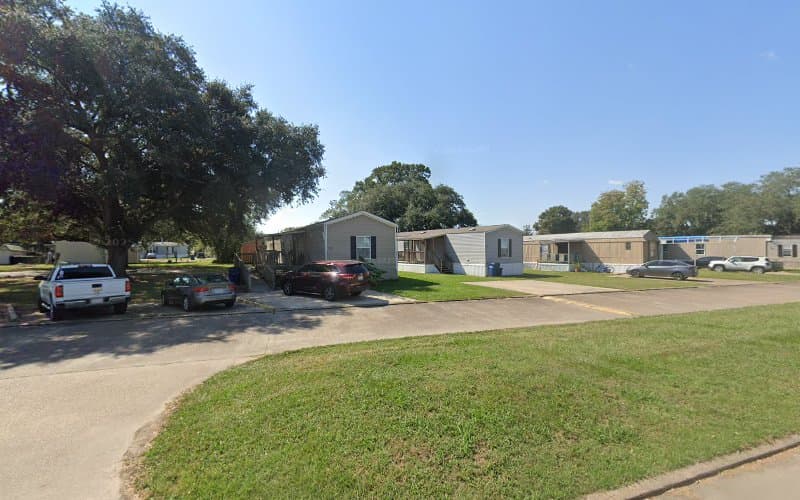 Parkway Village Estates MHC TX LLC in Nederland, TX