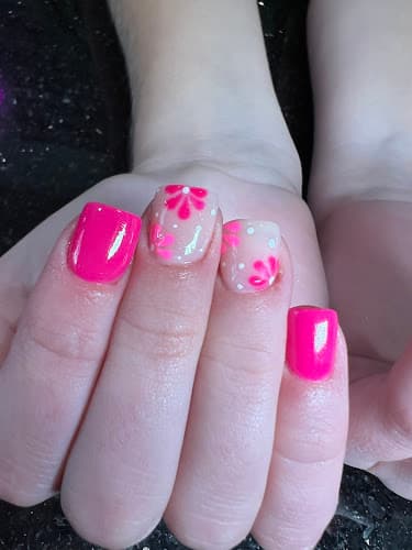 Nails & Cocktails in Beaumont, TX