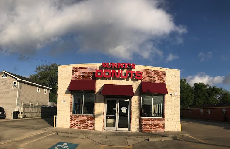 Sunny’s Donut in Nederland, TX