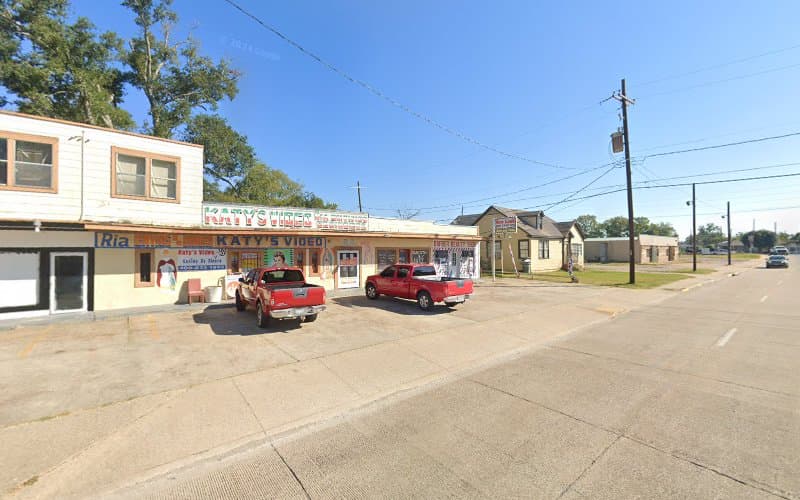New Look barber & Beauty Salon in Beaumont, TX