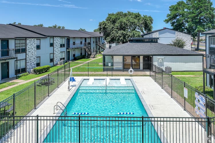 Sagewood Villas in Lufkin, TX