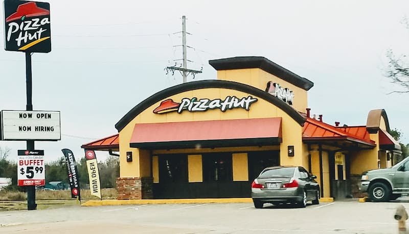 Pizza Hut in West Orange, TX