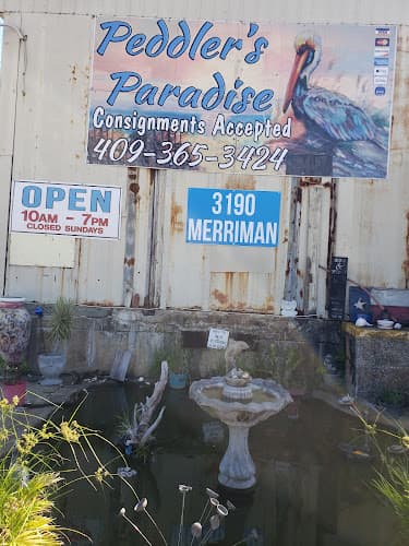 Peddler's Paradise in Nederland, TX