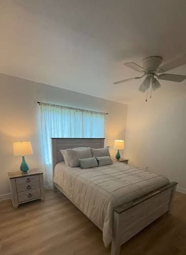 Charming 2-bedroom house with WiFi in Port Neches