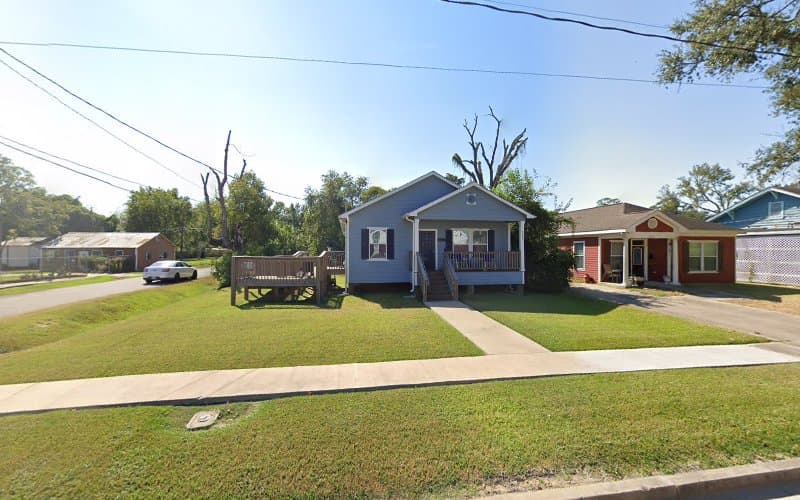 Joe's Yard Cutz Lawn Care in Beaumont, TX