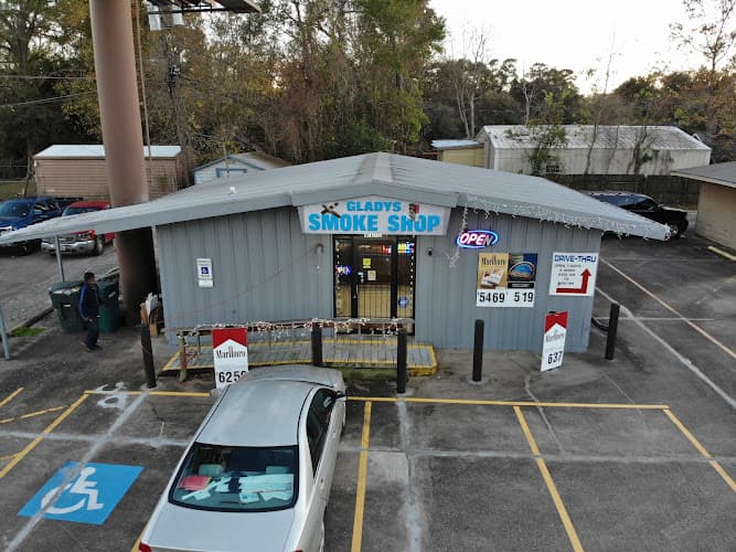 Gladys Liquor in Beaumont, TX