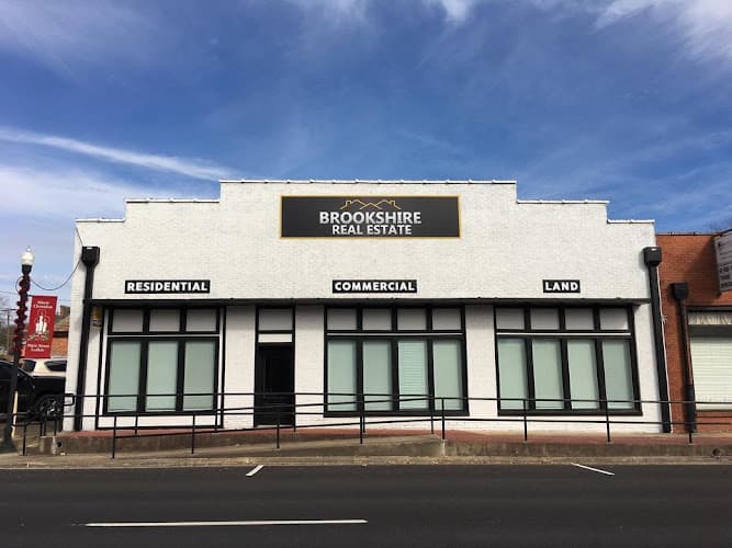 Brookshire Real Estate in Lufkin, TX