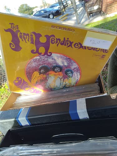 Vinyl Lives Plus in Nederland, TX