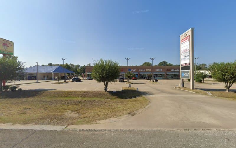 Dr. Michael G. Iversen, MD in Livingston, TX