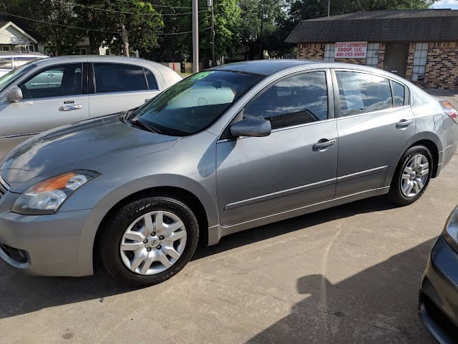 Slampa's & Dean's Auto Sales in Nederland, TX