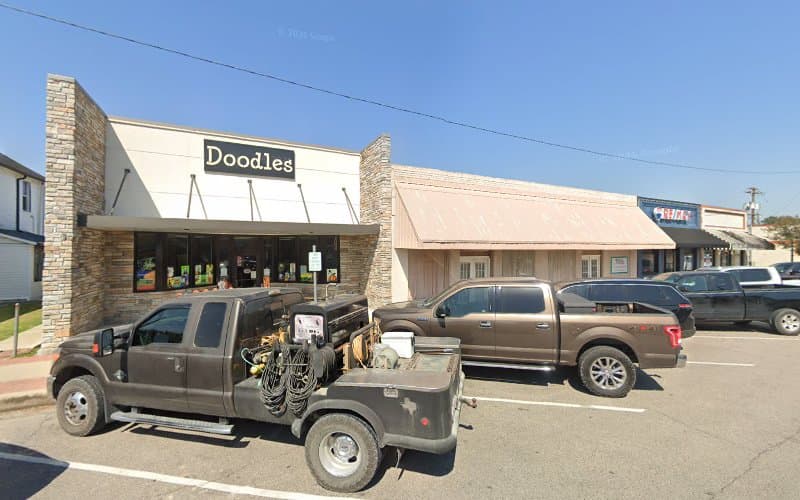 Doodles in Nederland, TX