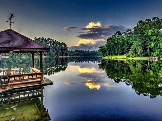 Zion Premier Realty in Onalaska, TX