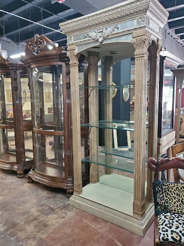 BAW Resale and Interiors, LLC Beaumont Antique Warehouse in Beaumont, TX