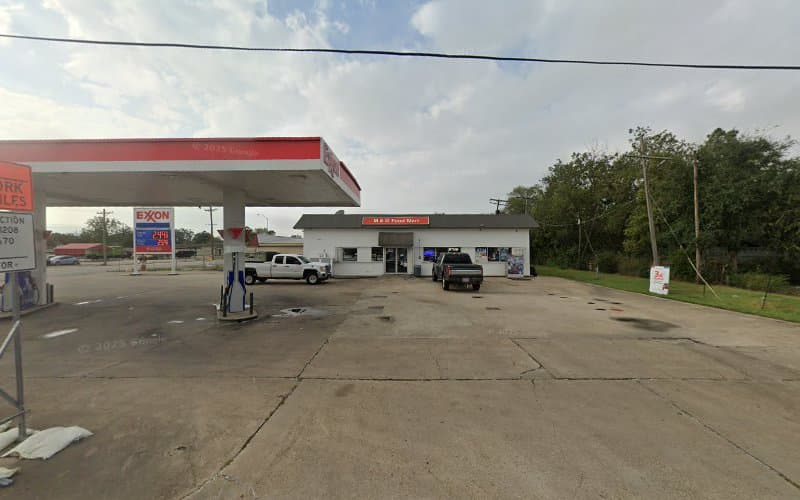 M & D Grocery in Port Arthur, TX