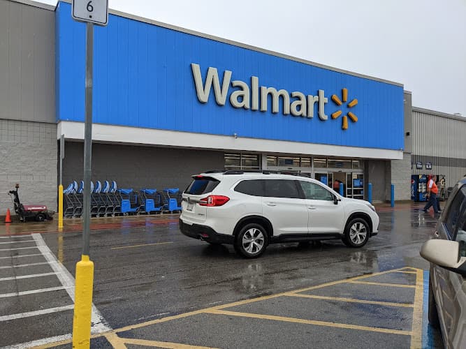 Walmart Supercenter in Crockett, TX