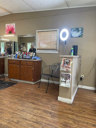 Amanda’s Salon in Nacogdoches, TX