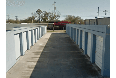 Charlie's Mid-County Storage