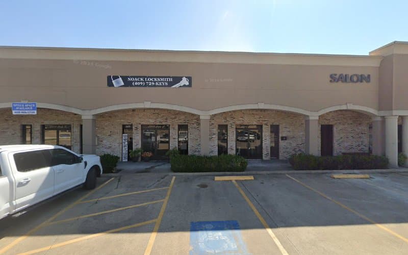 MedPlus Healthcare in Nederland, TX