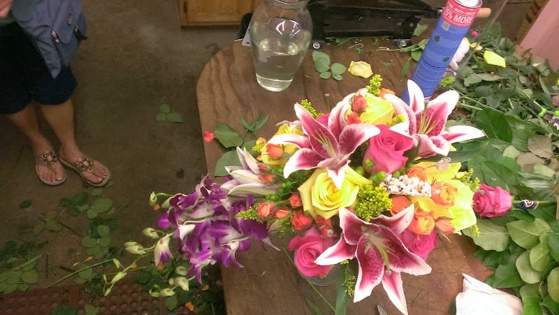 A Rose Gallery & Bridal Shop/Melinda Potter in Beaumont, TX