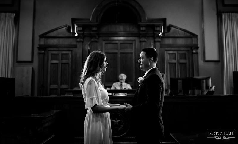 Foto Tech Weddings- Taylor Brown in Beaumont, TX