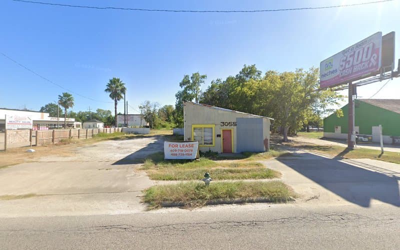 Classic Car Wash in Beaumont, TX