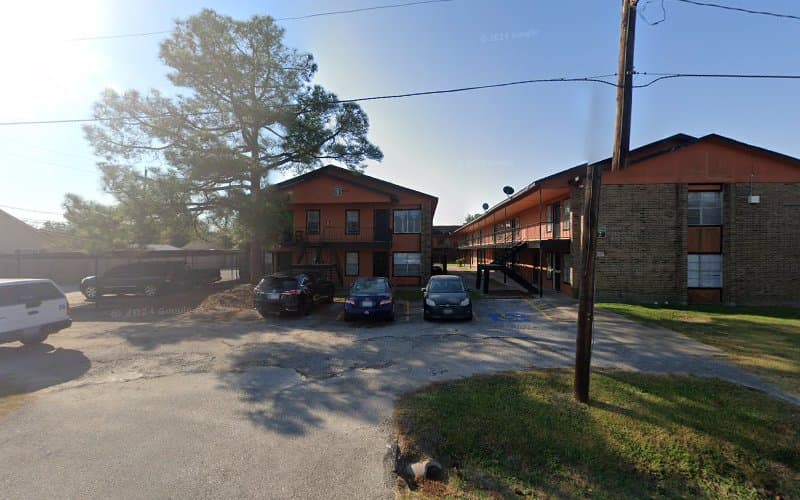 Georgia Gardens Apartments// STAR GARDENS MANAGAMENT in Beaumont, TX