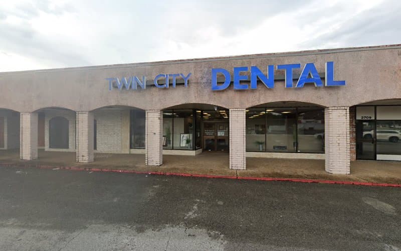 Twin City Dental in Port Arthur, TX