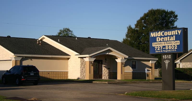 Midcounty Dental Steven M. Fitzgerald in Nederland, TX