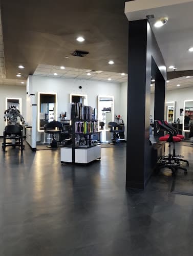On Stage Hair Design in Beaumont, TX
