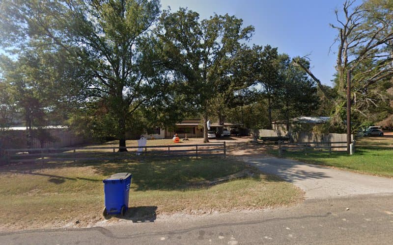 South 19 Barber Shop and RV Park