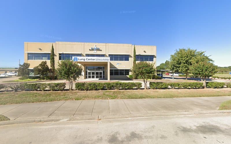Arfeen Qamar U MD in Beaumont, TX