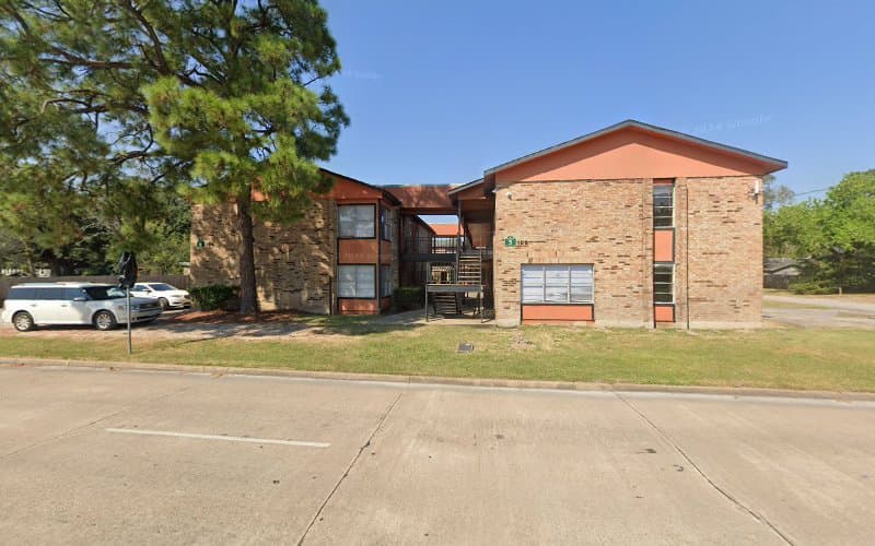 Parkway Gardens Apartments// STAR GARDENS MANAGAMENT in Beaumont, TX