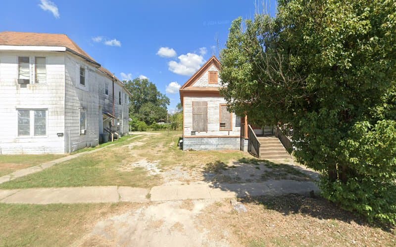 McFaddin and Center Apartments